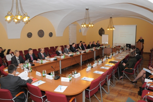 Vilniaus universiteto Senatas patvirtino naujai išrinktus trijų fakultetų ir instituto vadovus. VU archyvo nuotr.