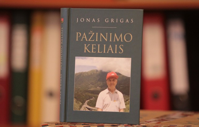 Jonas Grigas „Pažinimo keliais: prieš laiko rodyklę pažvelgus“